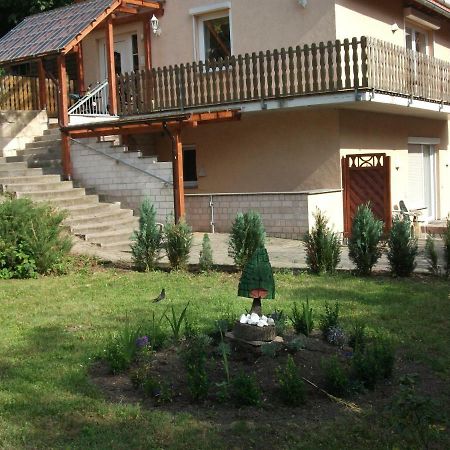 Apartments Zum Henker Кведлинбург Екстериор снимка